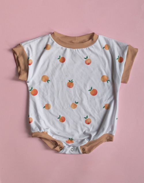 TeeRomper Peaches