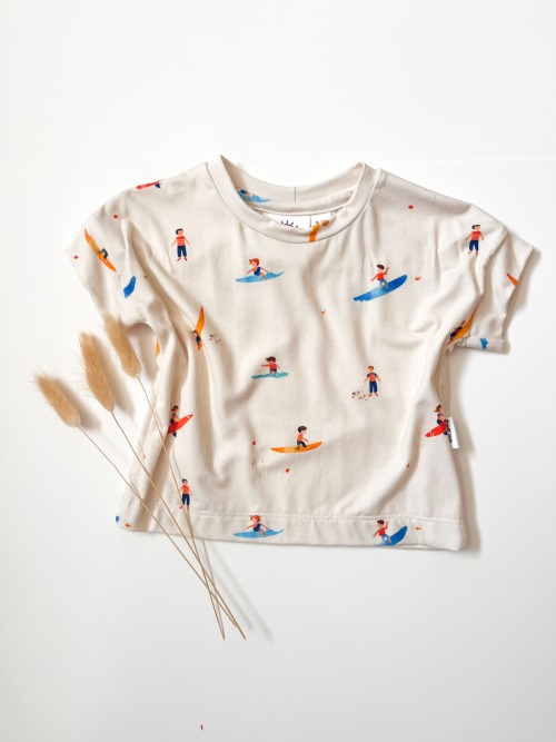 Cozy Tee - Surfers 9-12m