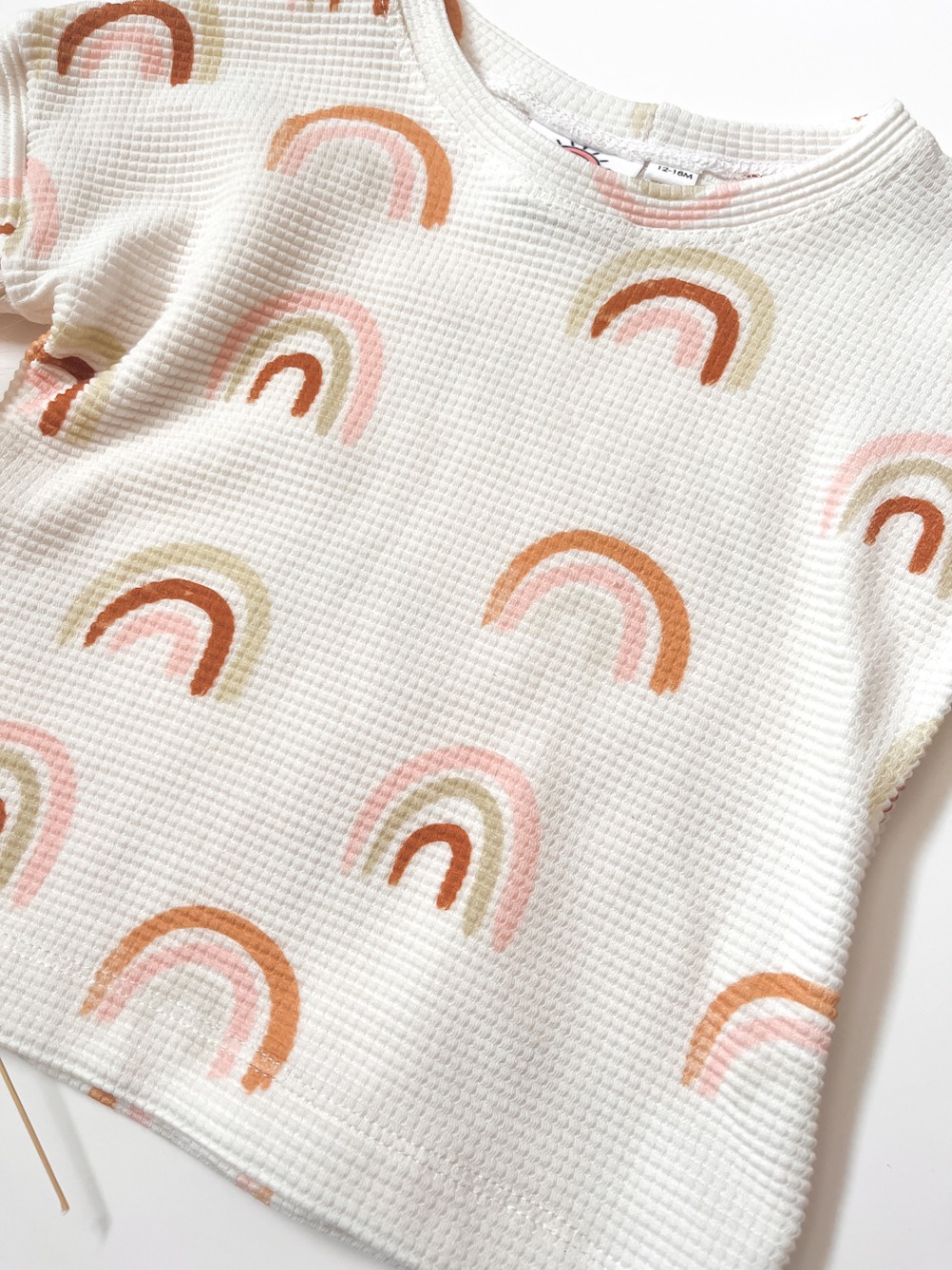 Cozy Tee - Rainbow Waffle 12-18m - Image 2