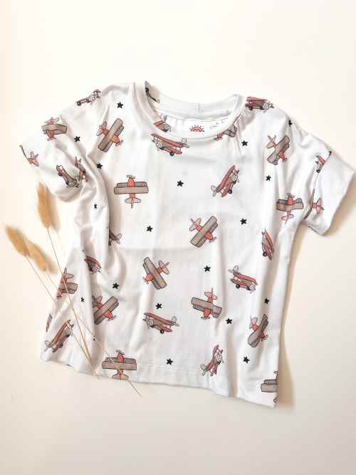 Cozy Tee - Airplanes 5T