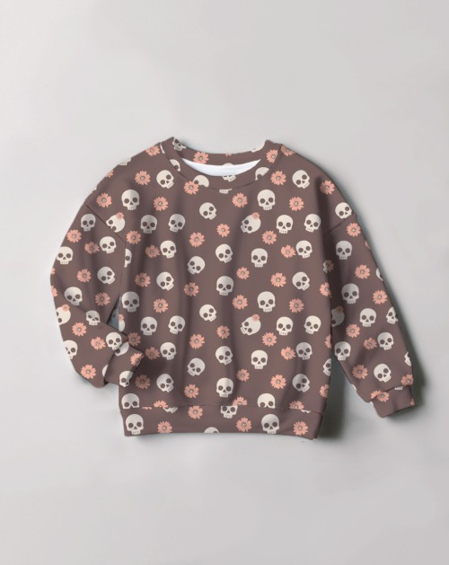 readytoship-skullssweater