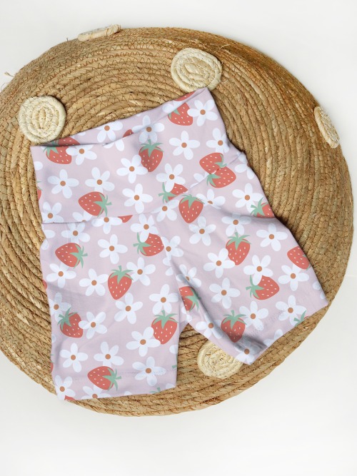 Biker Shorts - Strawberry Daisy