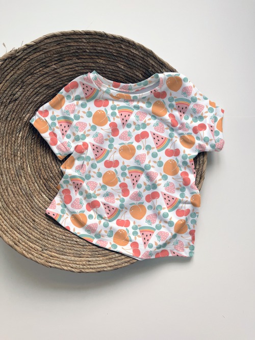 Cozy Summer Tee - Fruit Smoothie
