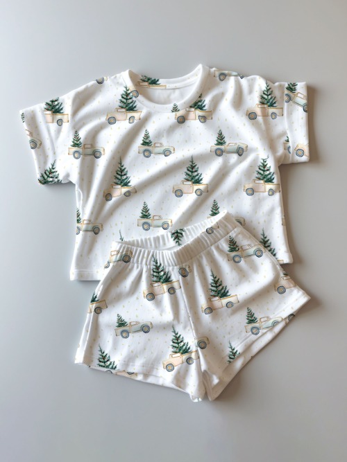 Winter Women’s Sleepy Set - Christmas Tree Trucks