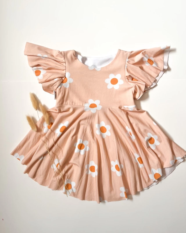 Pre-summer summer is here! I’ve updated the ready to ship summer collection and it’s waiting for little kiddos to enjoy these pieces! Comment “YAYSUMMER” (no spaces) below and I will send you the collection deets as well as a special something 💵 to your inbox :)
Xoxo Dana
