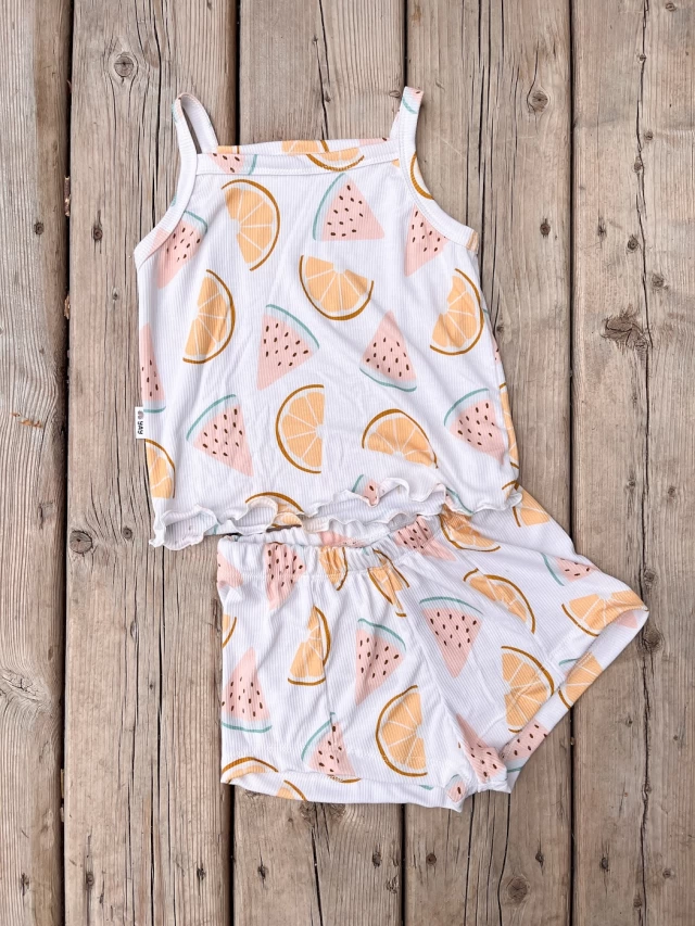 Summer is comingggggg!!! And this bamboo rib knit is one of the newest additions over here… as well as this adorably comfy tank set! These will be available in a variety of fun prints that you’ll have to stick around here to see in the next couple of days 😉. Do you follow my stories?! Have you even seeeeen what’s coming!!?? 😮