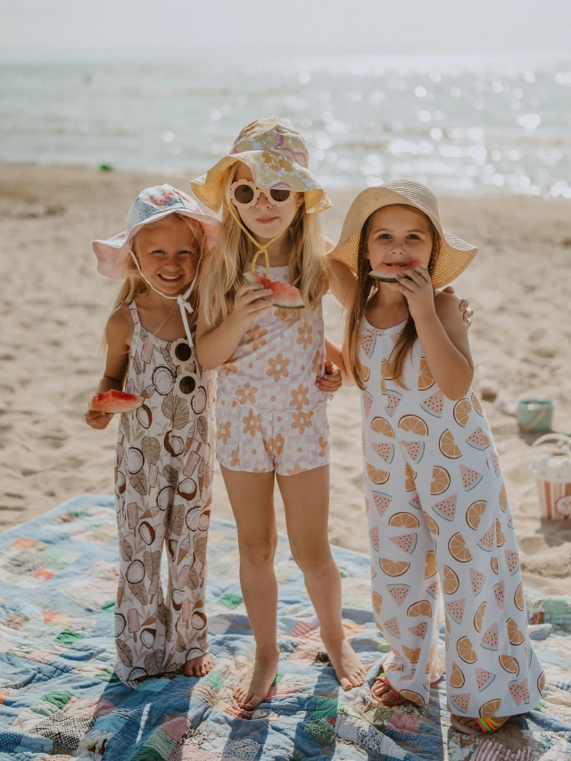 Beach days never looked so *fresh* 🍉 🥥 🍋 

I swear, the messages I’ve received about these jumpsuits from customers are all the same: “she doesn’t want to take it off!” 🥰. The rib knit used in both the jumpsuits and the tank sets is seriously cozy and soft (because it’s made with a bamboo cotton blend!) so they’re soooo easy to wear and stay comfy all day. 

Shown here is the rib knit jumpsuit, summer tank set, and non-rib bamboo/cotton jumpsuit. Which do you love?!

📸 @capturedbykrissyphotography 
kids borrowed from @speedyturtle88 @dkbillard